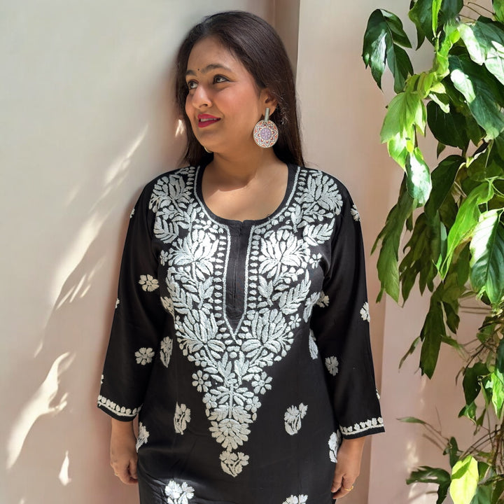 "Tareef" Chikankari Elegance Kurti