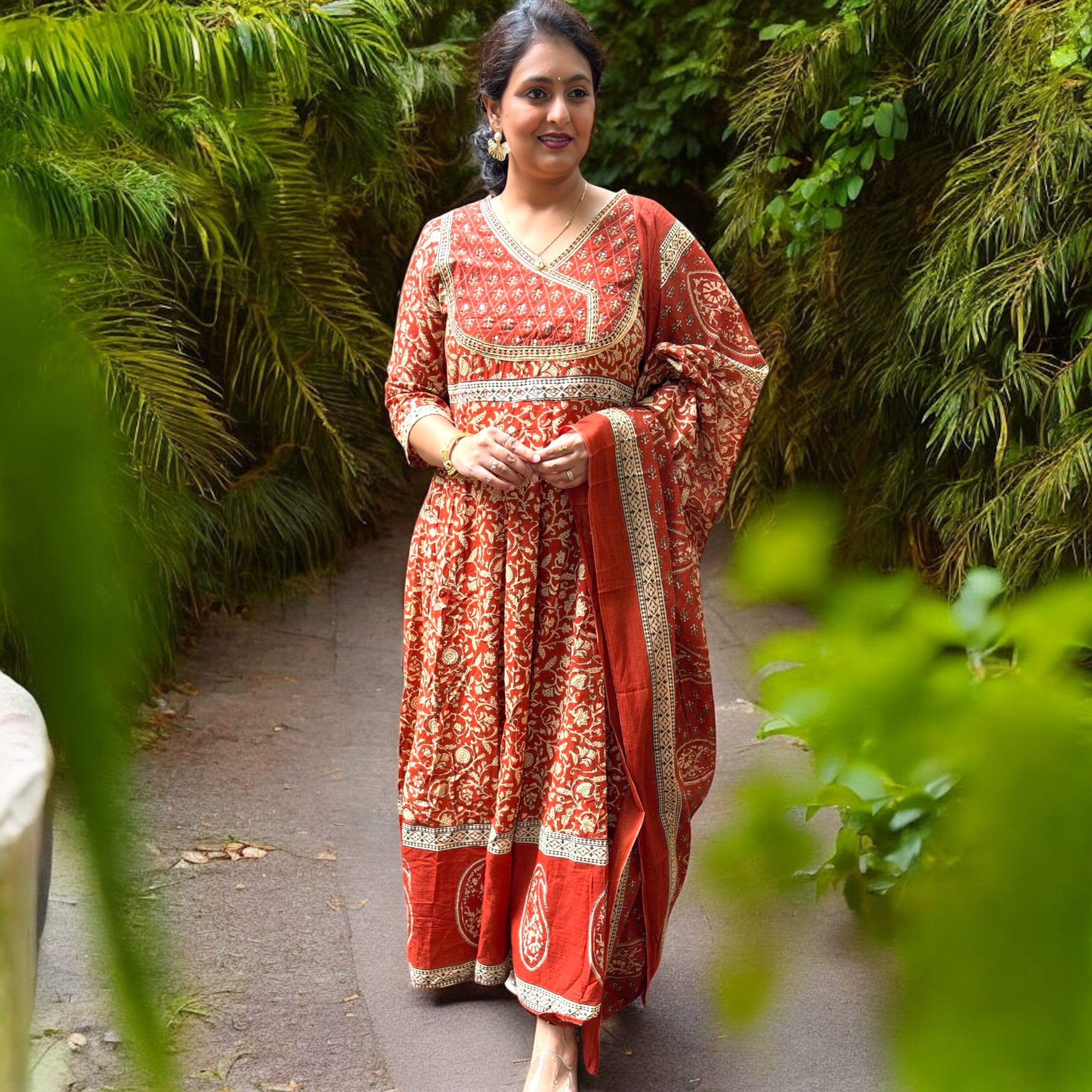 Gulnaar Jaipuri Anarkali Suit