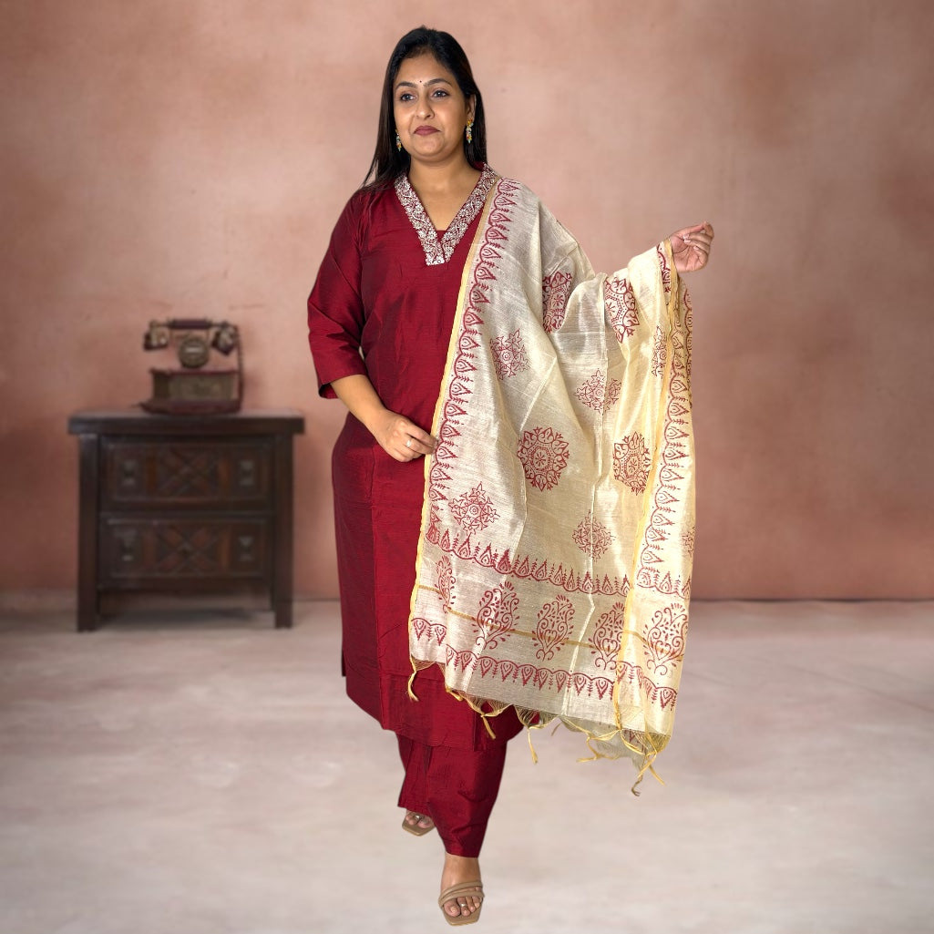 Sunheri Bangalore Silk Suit Set