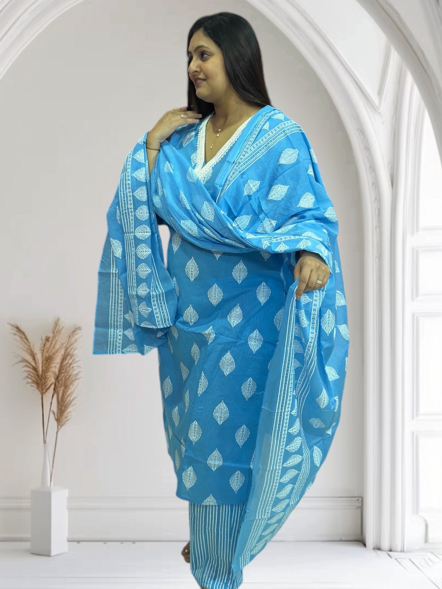 Firozi Blue Colour Suit with Mor Pank Work